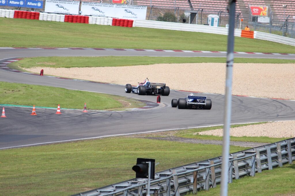 F1のコーナーリング